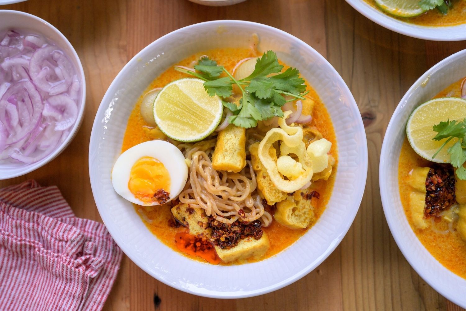 coconut-chicken-noodle-soup-recipe-ohn-no-khauk-swe