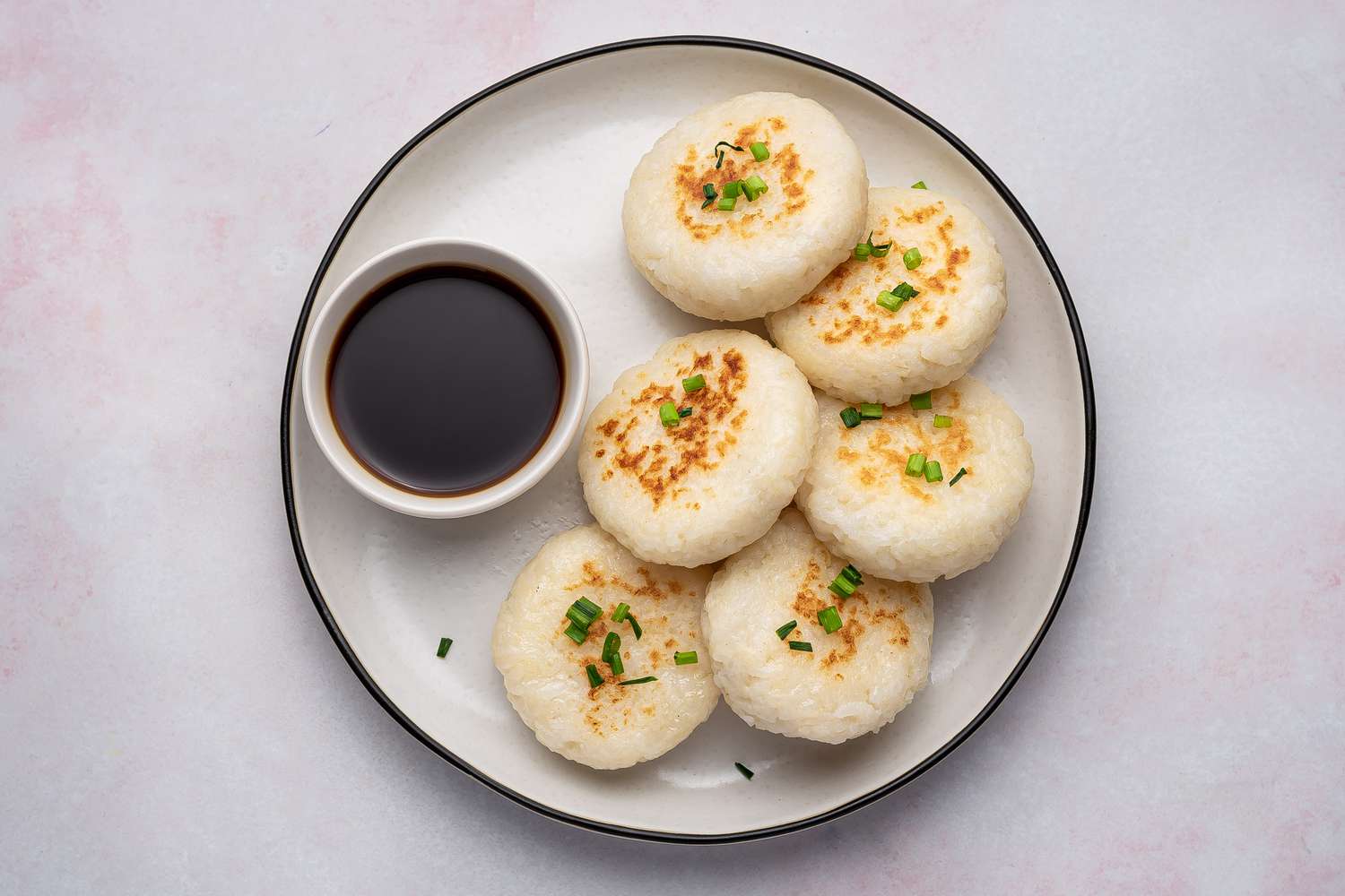 savory-rice-cake-with-chives-recipe